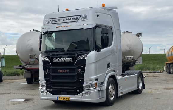 Aflevering Scania R590 V8 4×2 Oerlemans