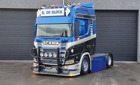 Scania R520 4×2