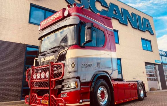 Scania 650R V8 4×2