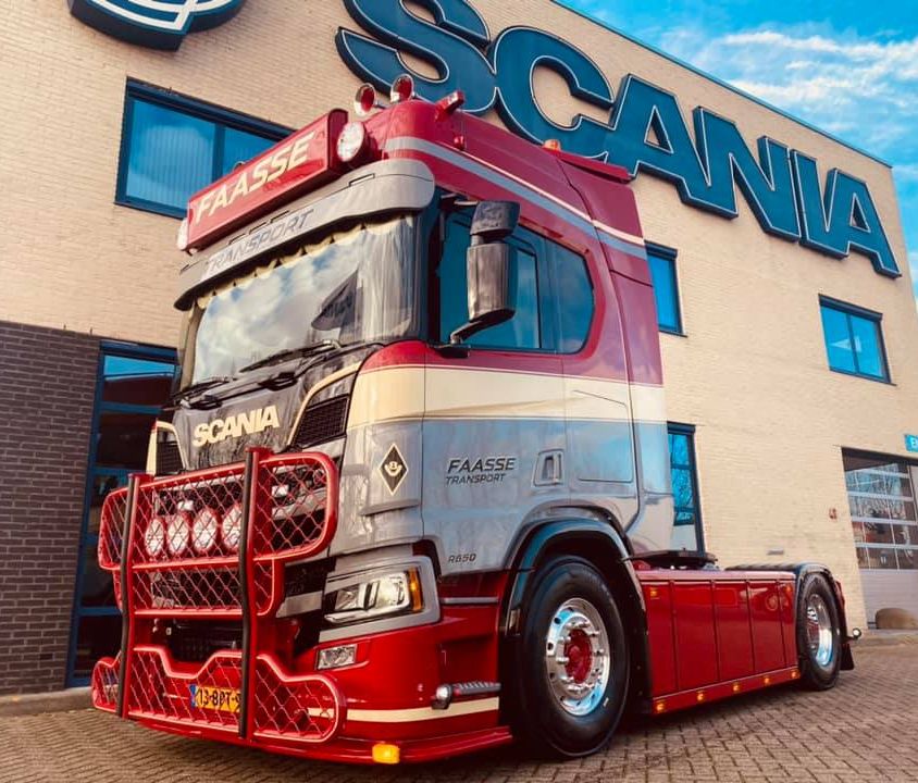 Scania 650R V8 4×2